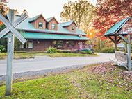 Auberge Microbrasserie Le Baril Roulant in Val-David, Quebec